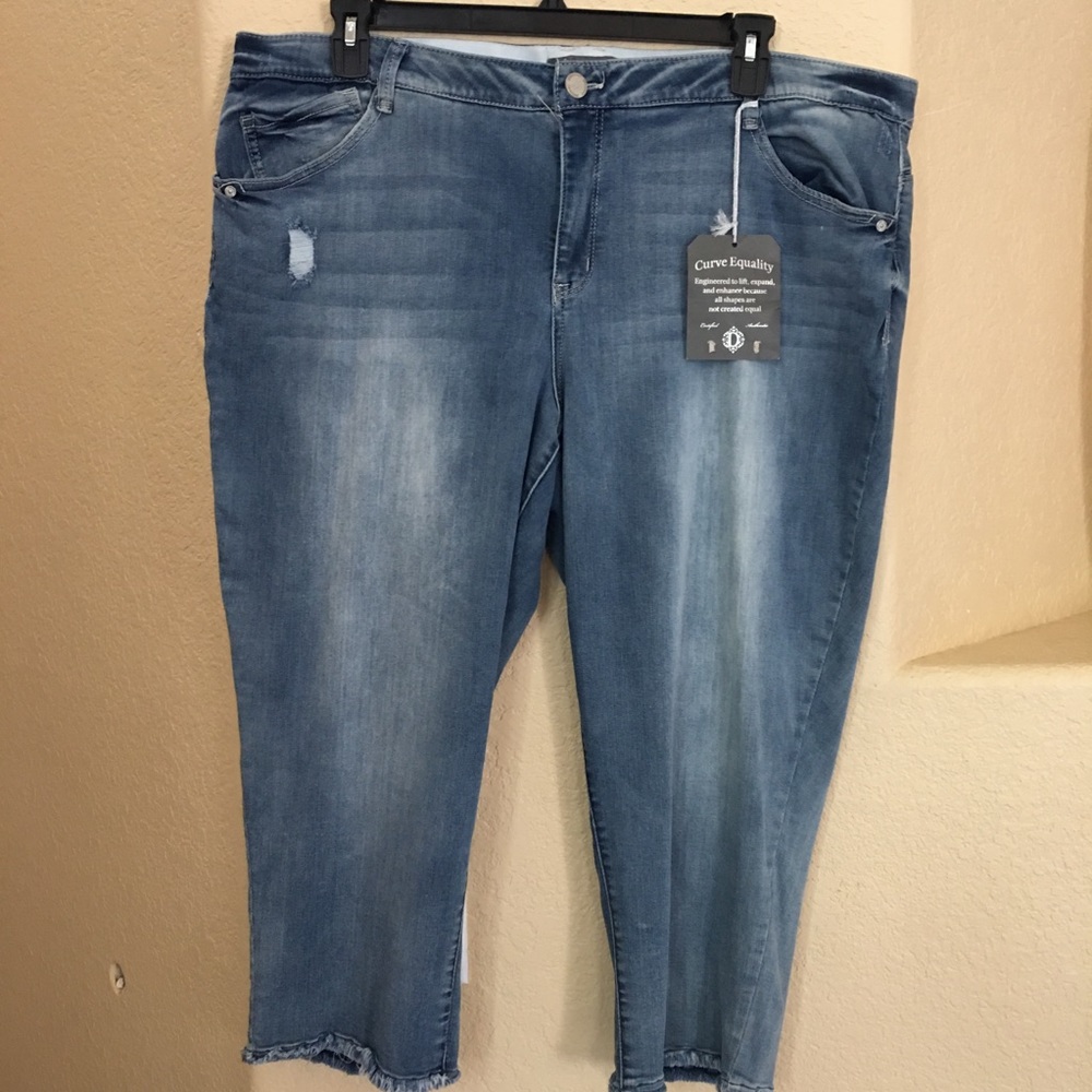 NWT Democracy High Rise Slim Straight Crop - Picture 11 of 12